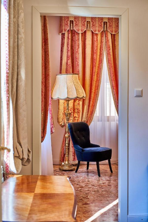 Venezianischer Palazzo Mit Kostenlosen Wlan Naehe Markusplatz Экстерьер фото